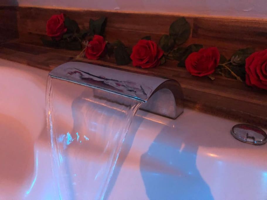 Sejour Detente Au Coeur De Macon Spa,Cine,Bouteille Offerte Extérieur photo
