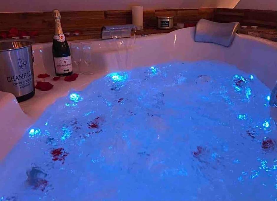 Sejour Detente Au Coeur De Macon Spa,Cine,Bouteille Offerte Extérieur photo