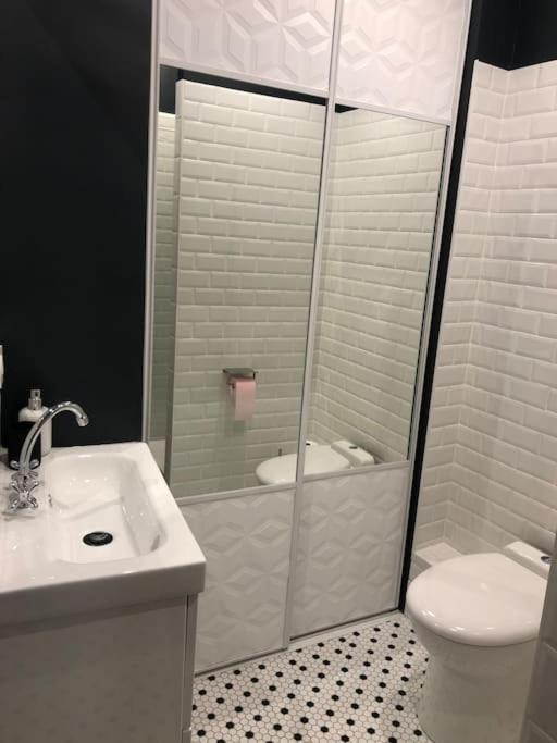 Appartement Sejour Detente Au Coeur De Macon Avec Spa Et Bouteille Offerte Extérieur photo