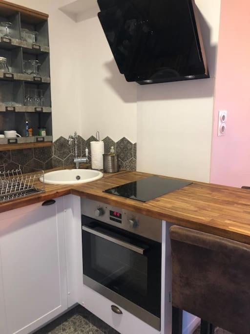 Appartement Sejour Detente Au Coeur De Macon Avec Spa Et Bouteille Offerte Extérieur photo