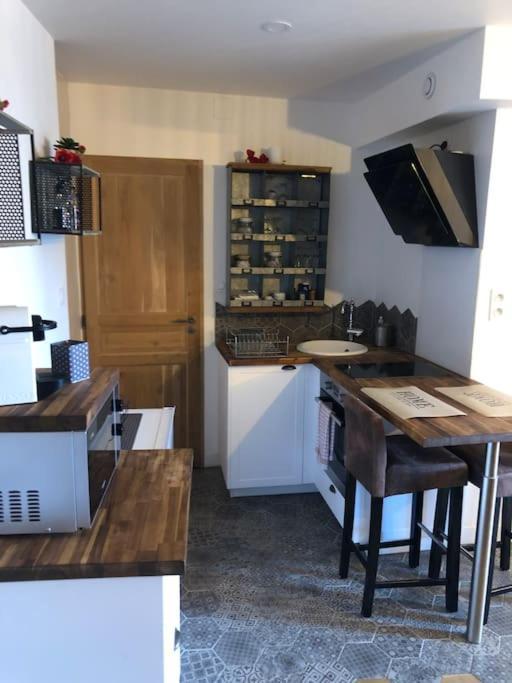 Appartement Sejour Detente Au Coeur De Macon Avec Spa Et Bouteille Offerte Extérieur photo