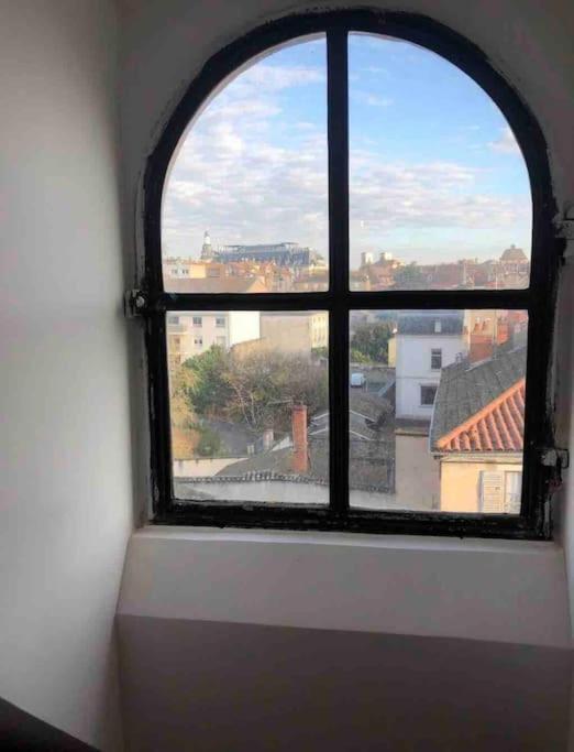 Appartement Sejour Detente Au Coeur De Macon Avec Spa Et Bouteille Offerte Extérieur photo